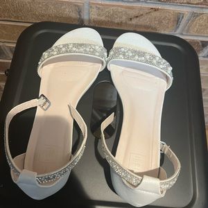 David’s bridal crystal embellished straps flat satin sandals women’s size 7